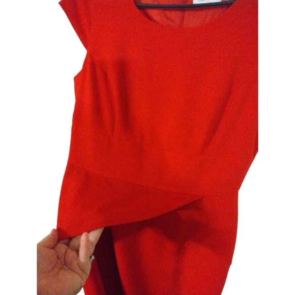 Vibrant Red Sheath Dress Calvin Klein Cap Slve. Scalloped Mid Sec.  Valentine 8 - Picture 4 of 13